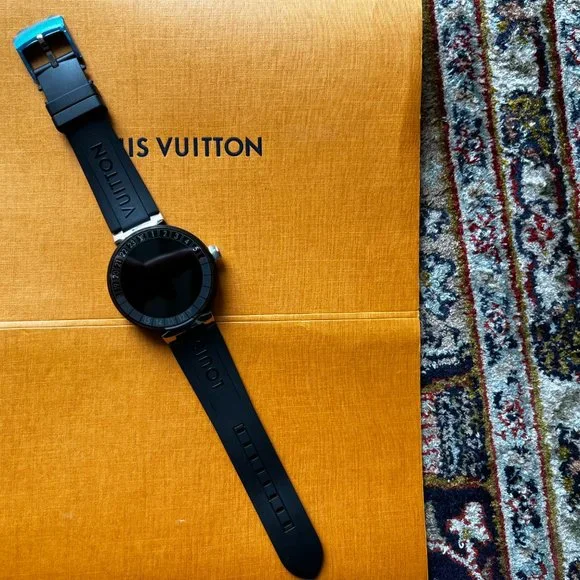LOUIS VUITTON Tambour Horizon Smart Watch
